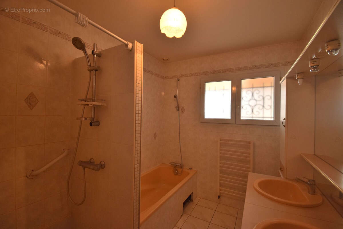 Maison d'habitation - photo 7
