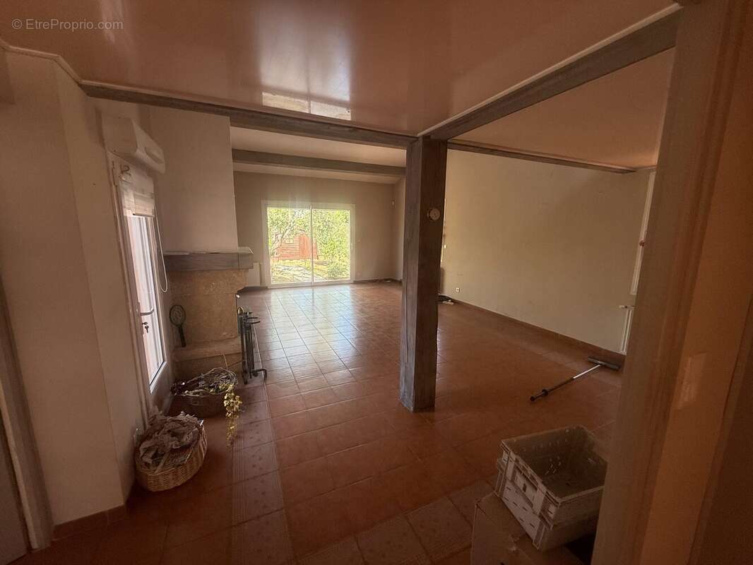 Maison à MONTADY