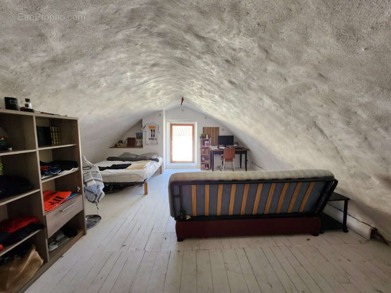 Maison à LA CAVALERIE