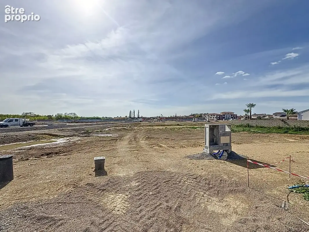Photo Terrain à Mauguio au prix de 280 000€