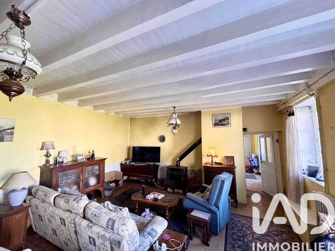 Maison 112 m² à Lalizolle  - photo 4