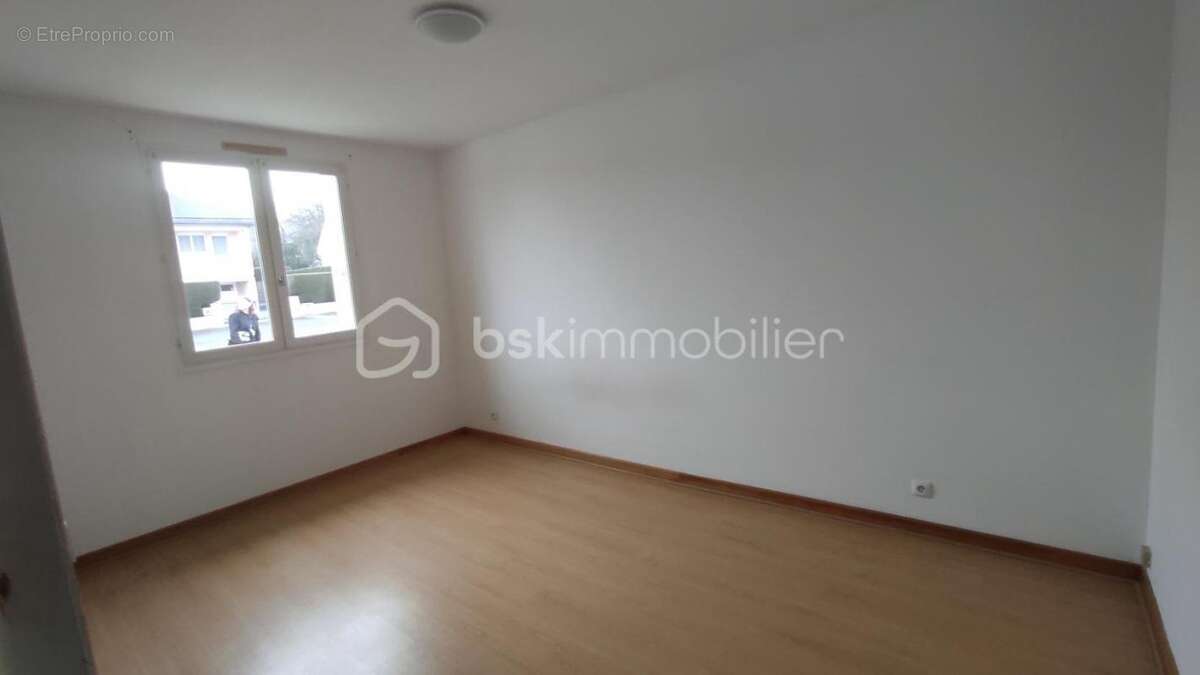 Maison à SAINT-BERTHEVIN