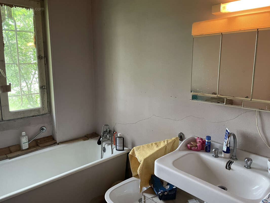 Maison à SAINTE-TERRE