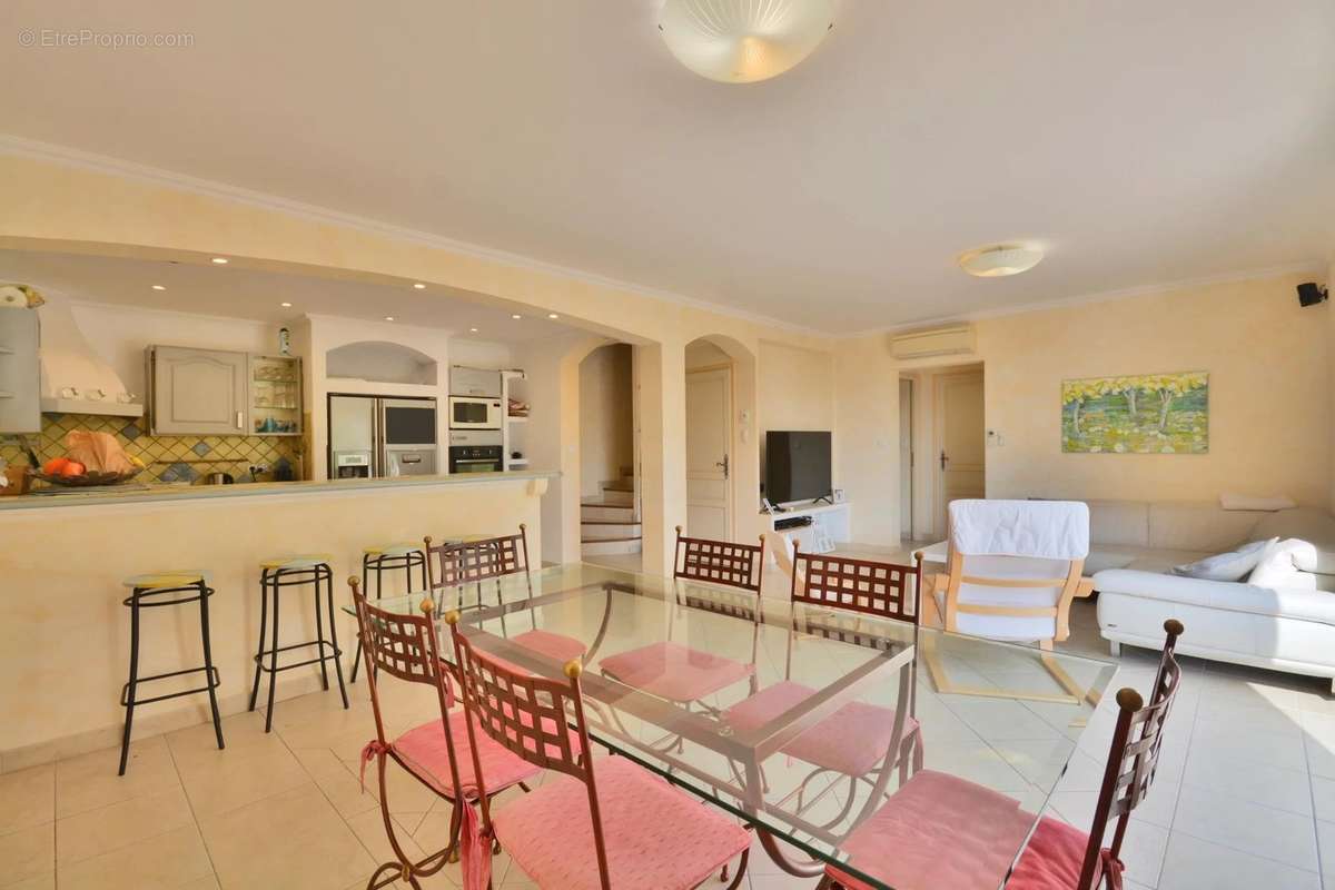 Maison à LA COLLE-SUR-LOUP