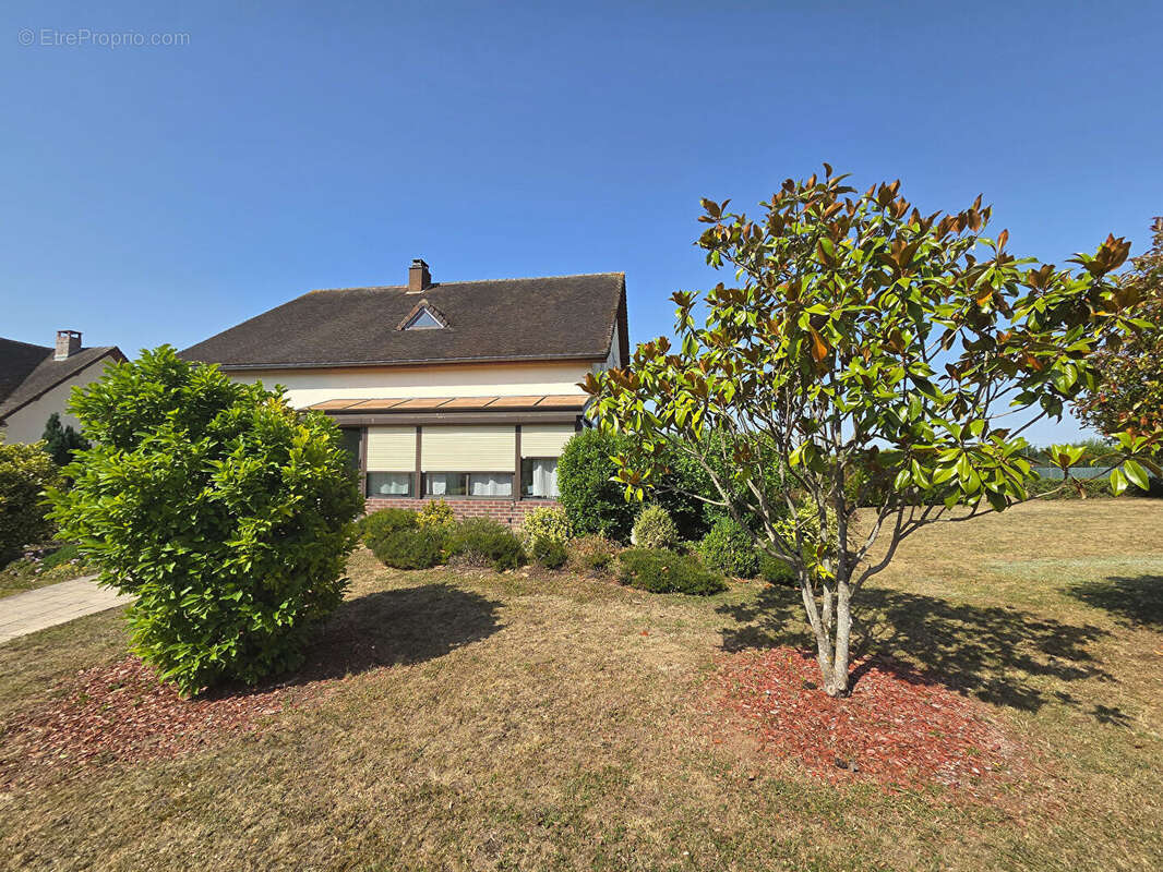 Maison Le Meriot 5 pièces 167 m2 sur un terrain de 1516 m² - photo 8