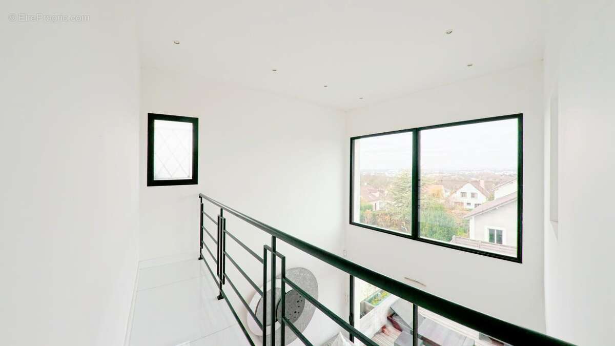 Maison à SAINT-MAUR-DES-FOSSES