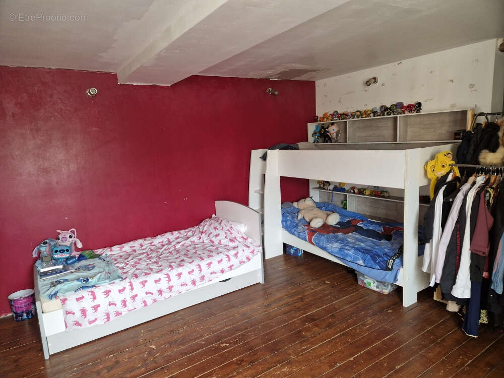 Maison à CHAMPROND-EN-GATINE