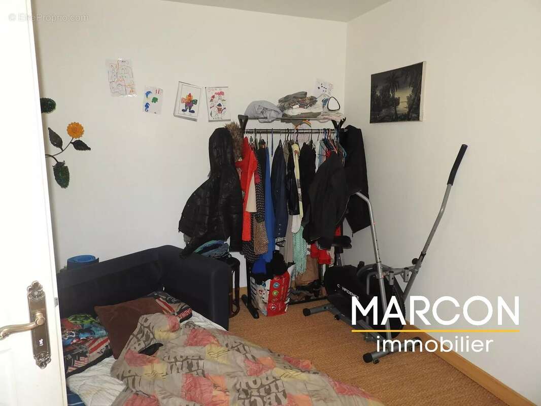 Maison à MOUTIER-ROZEILLE