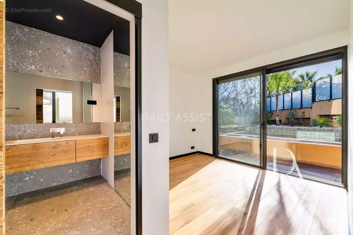 Maison Neuve Vue Dégagée Saint Cyr sur Mer - photo 26