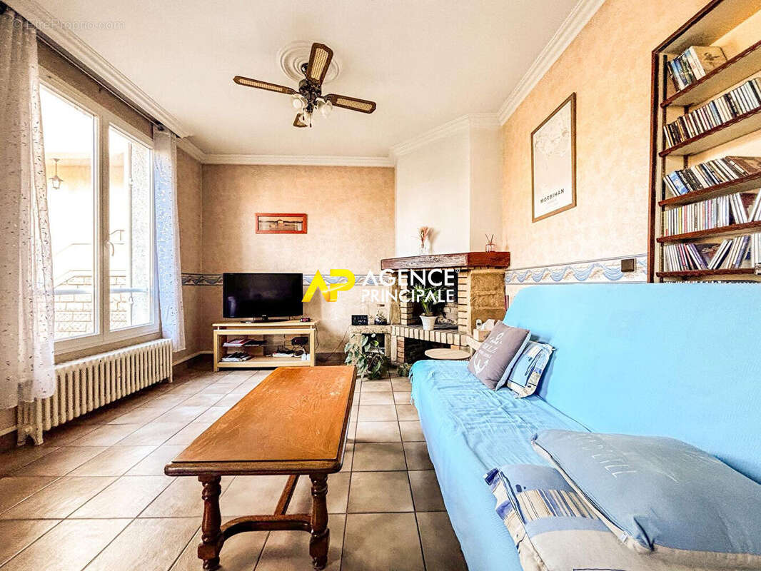 Maison à SARTROUVILLE