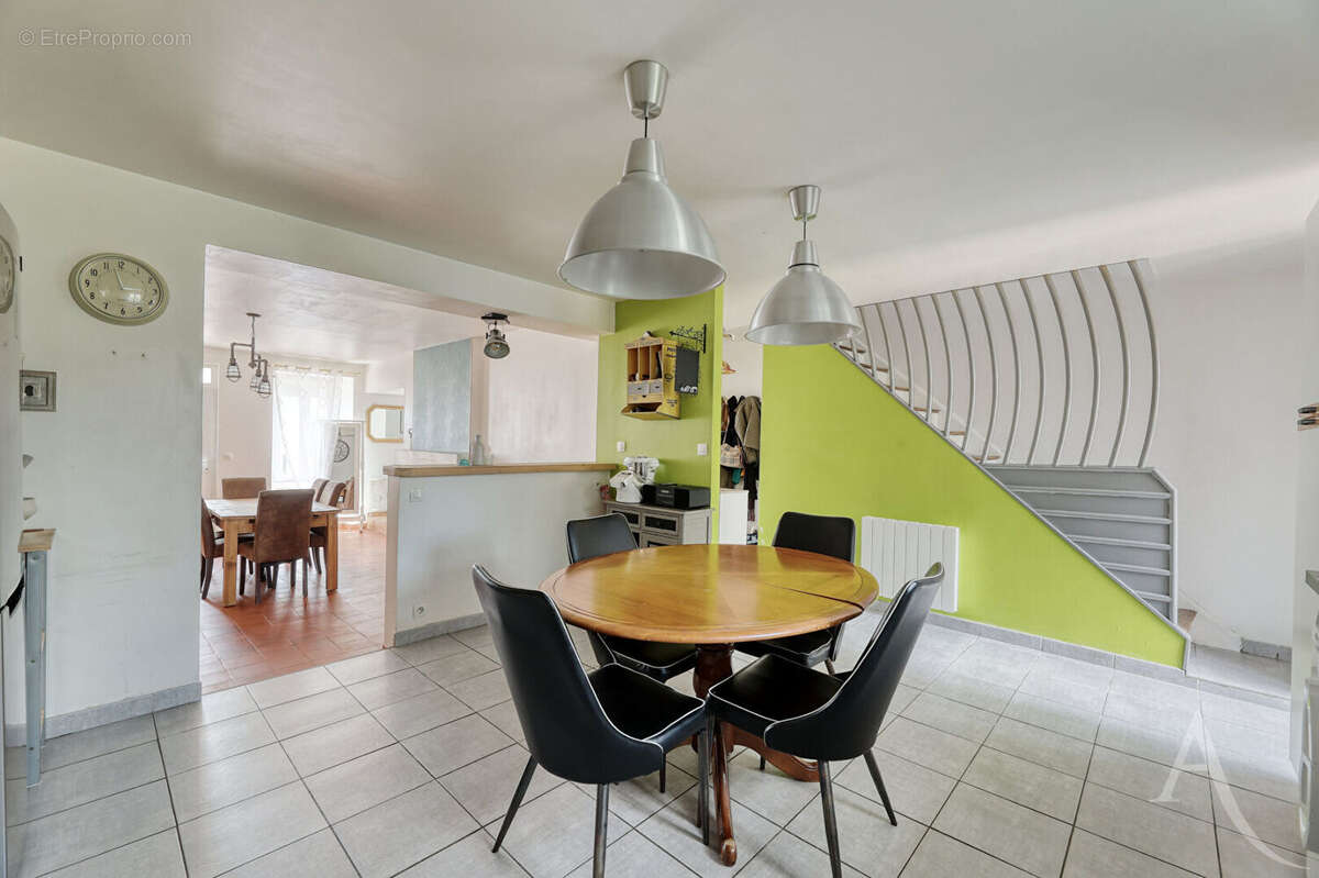 Maison La Bruffiere - photo 2