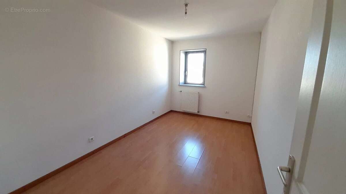 Appartement à THOISSEY