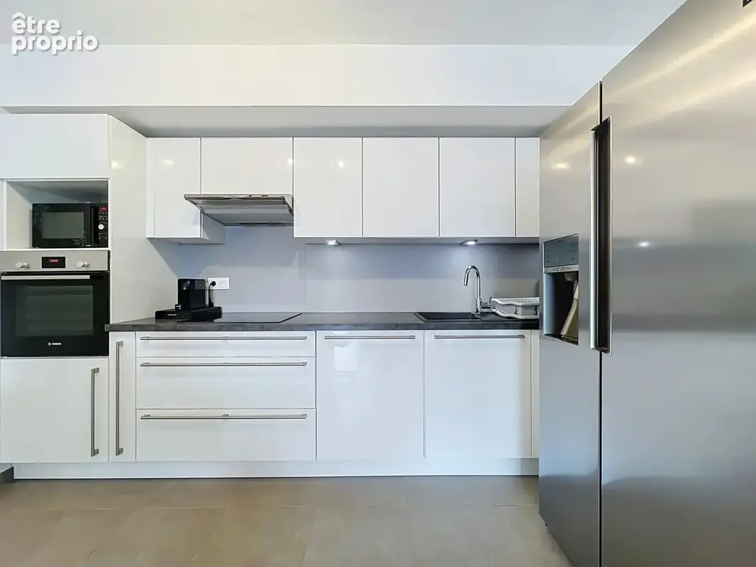 3p 61m², terrasse, piscine et 2 garages électrifiés - photo 5