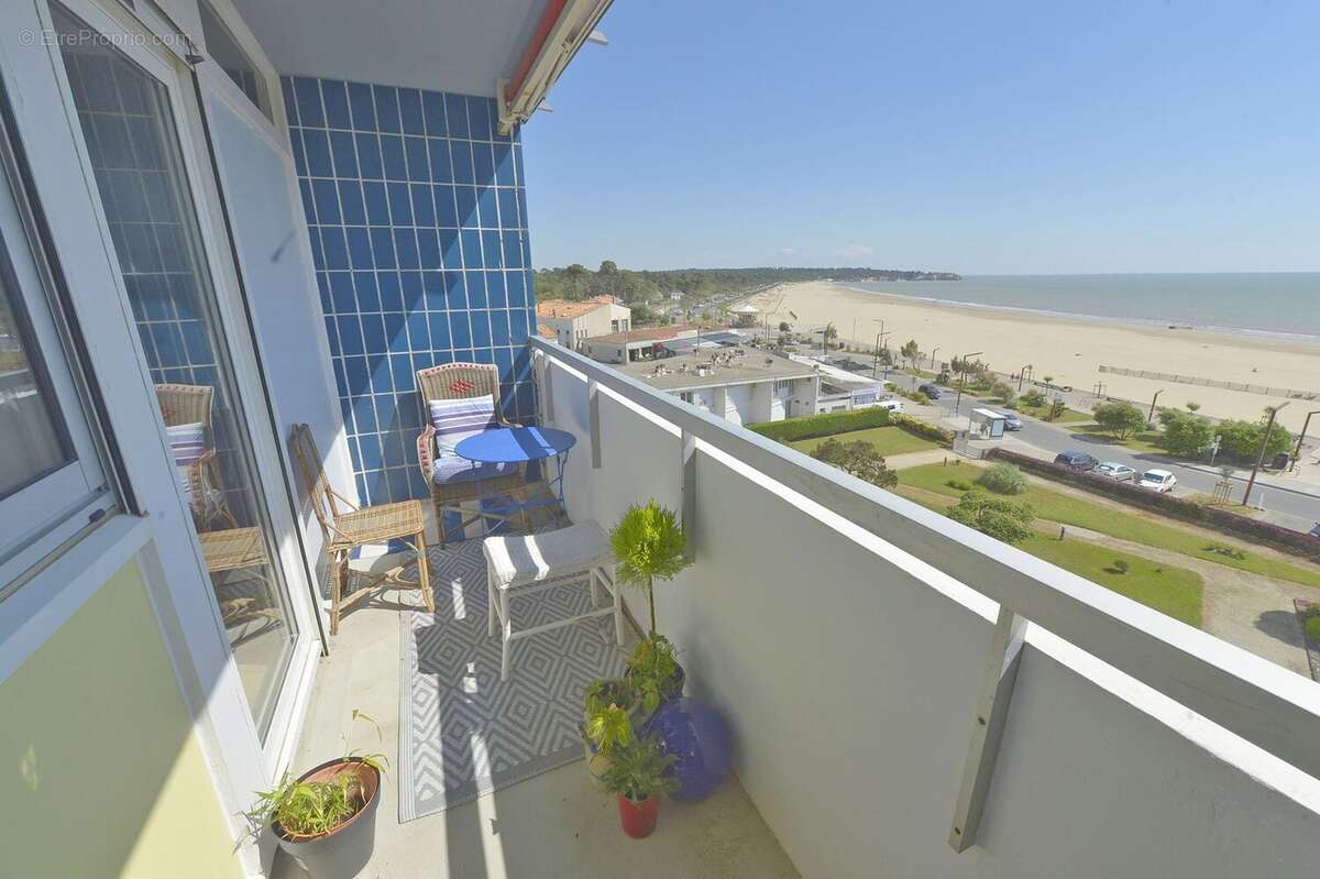 Appartement 84 m² à Saint-Georges-De-Didonne  - photo 6