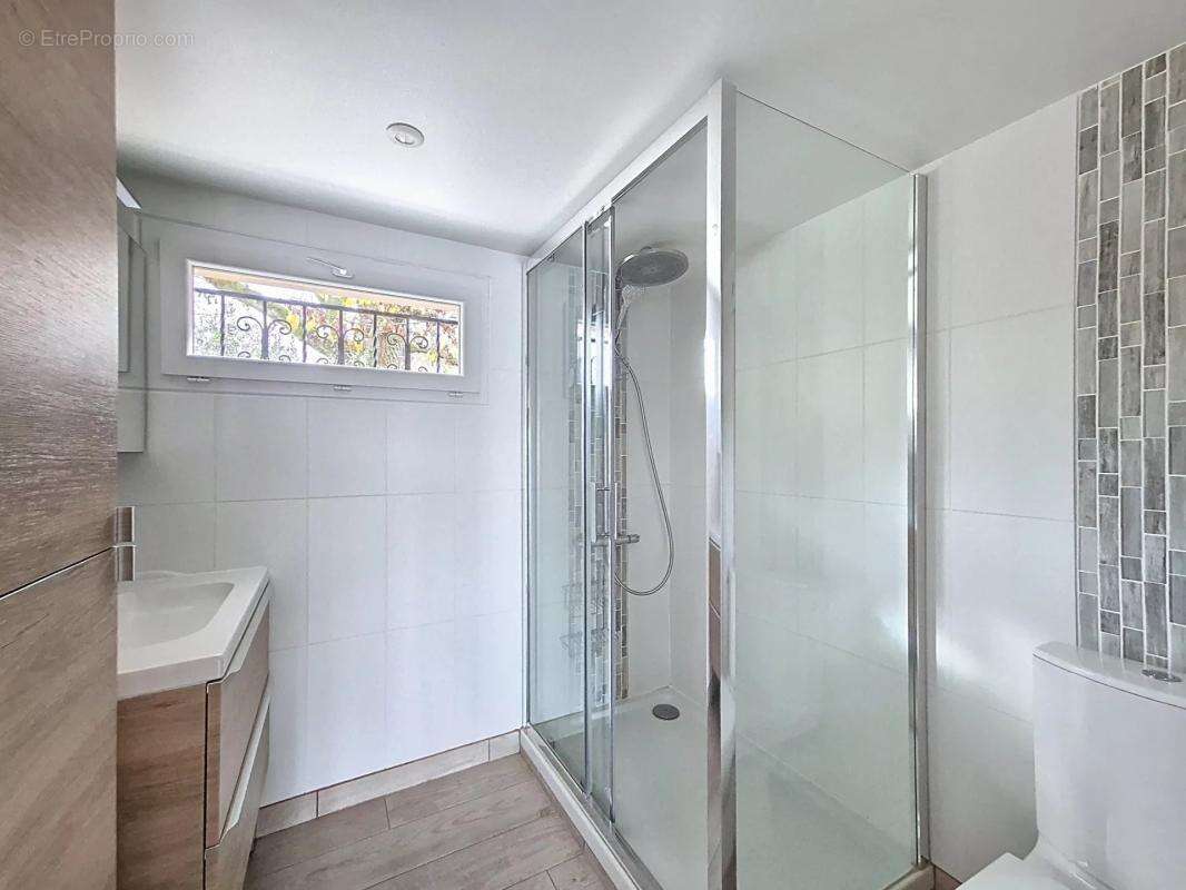 Maison à LES CLAYES-SOUS-BOIS