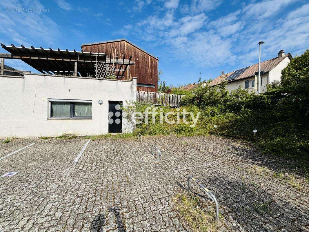 Appartement à PLOMBIERES-LES-DIJON