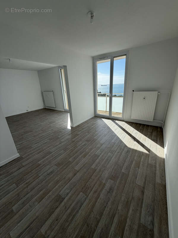 Appartement à PORT-DE-BOUC