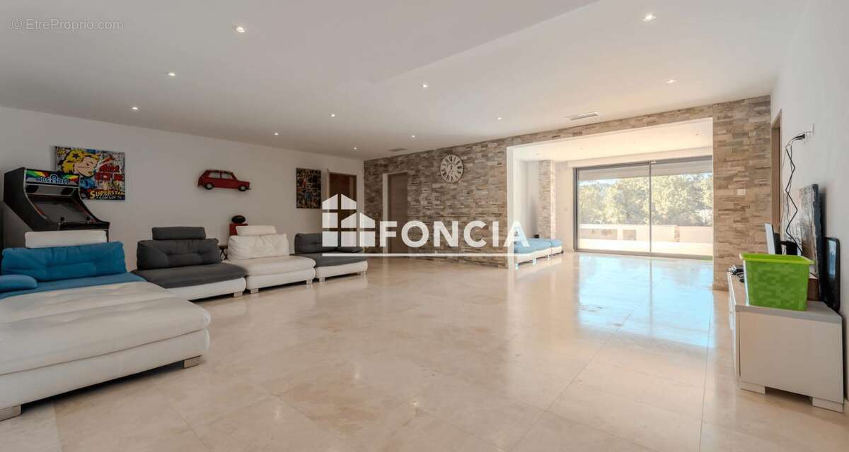 Les pennes-mirabeau – propriété d’exception - photos extérieur ssur demande - photo 3