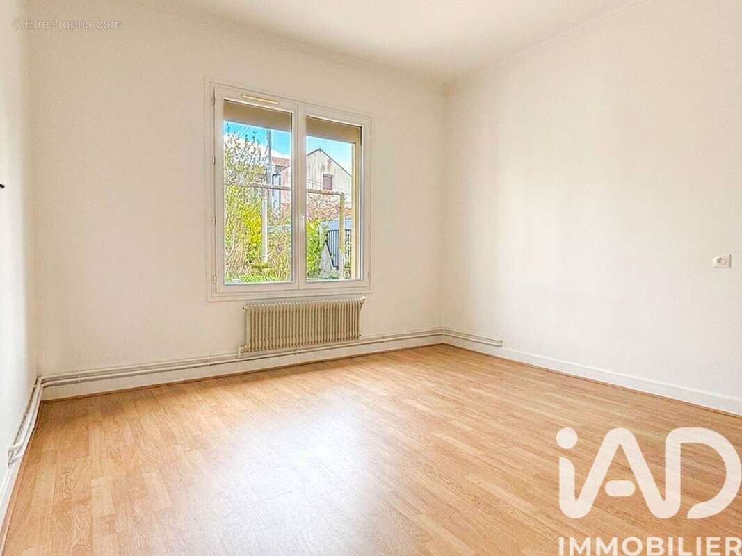 Photo 5 - Maison à SAINT-CYR-L'ECOLE