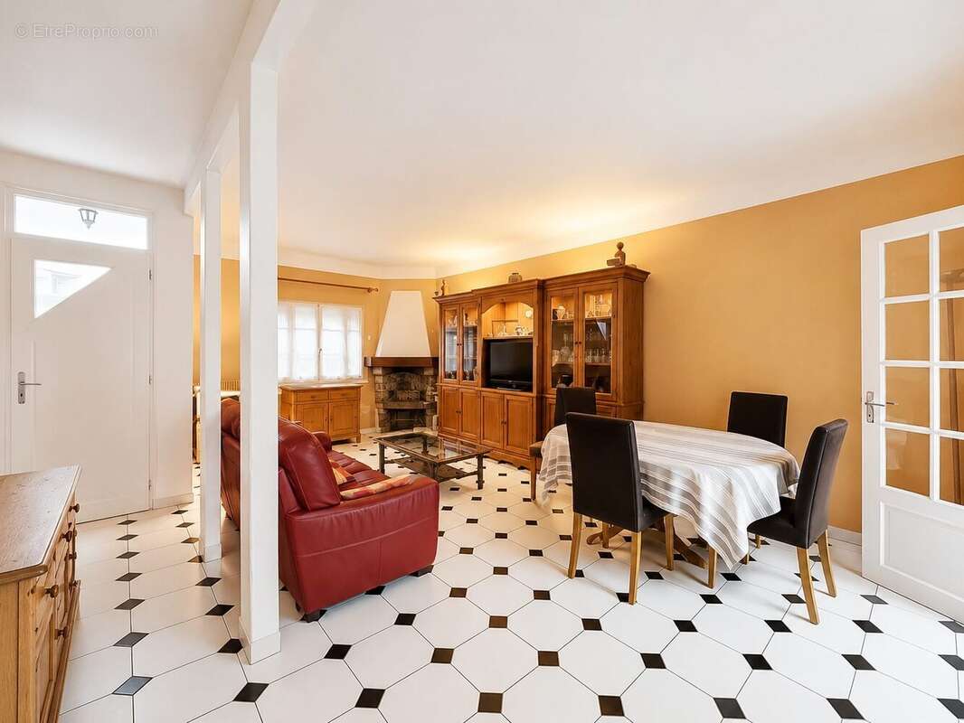 Maison à LE PERREUX-SUR-MARNE