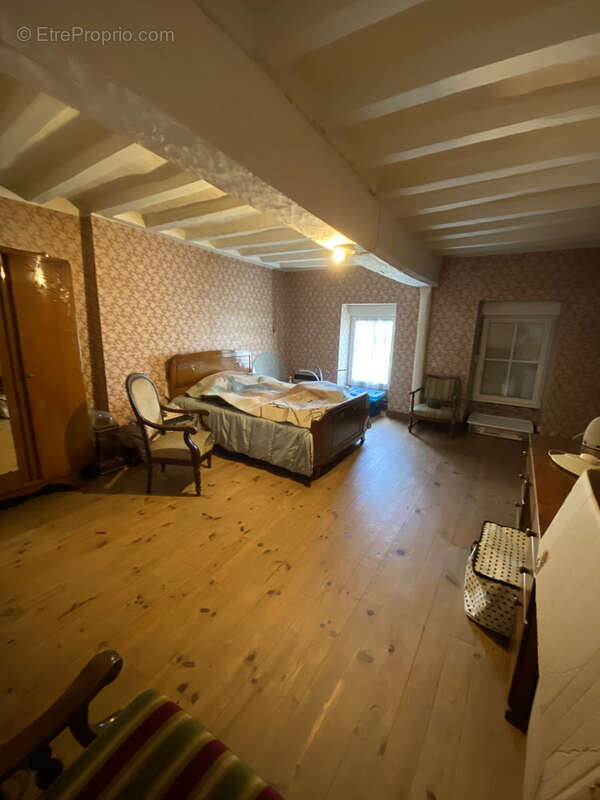 Maison à AILLIERES-BEAUVOIR