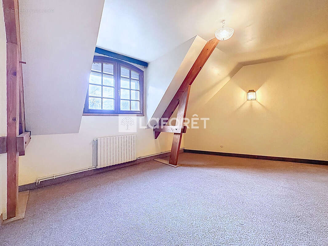 Maison à NOGENT-LE-PHAYE