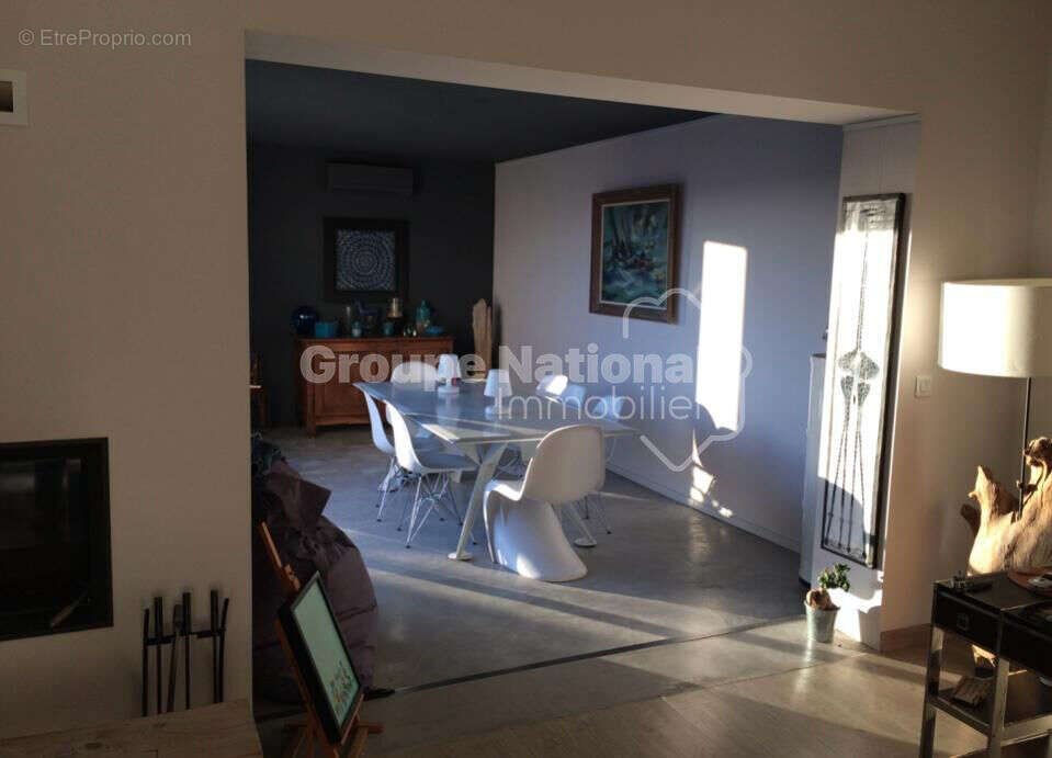 Maison à SAINT-LAURENT-D'AIGOUZE