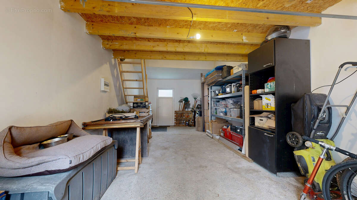 Maison à NEAUPHLE-LE-VIEUX