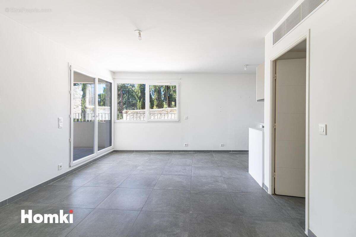 Appartement à MARSEILLE-8E