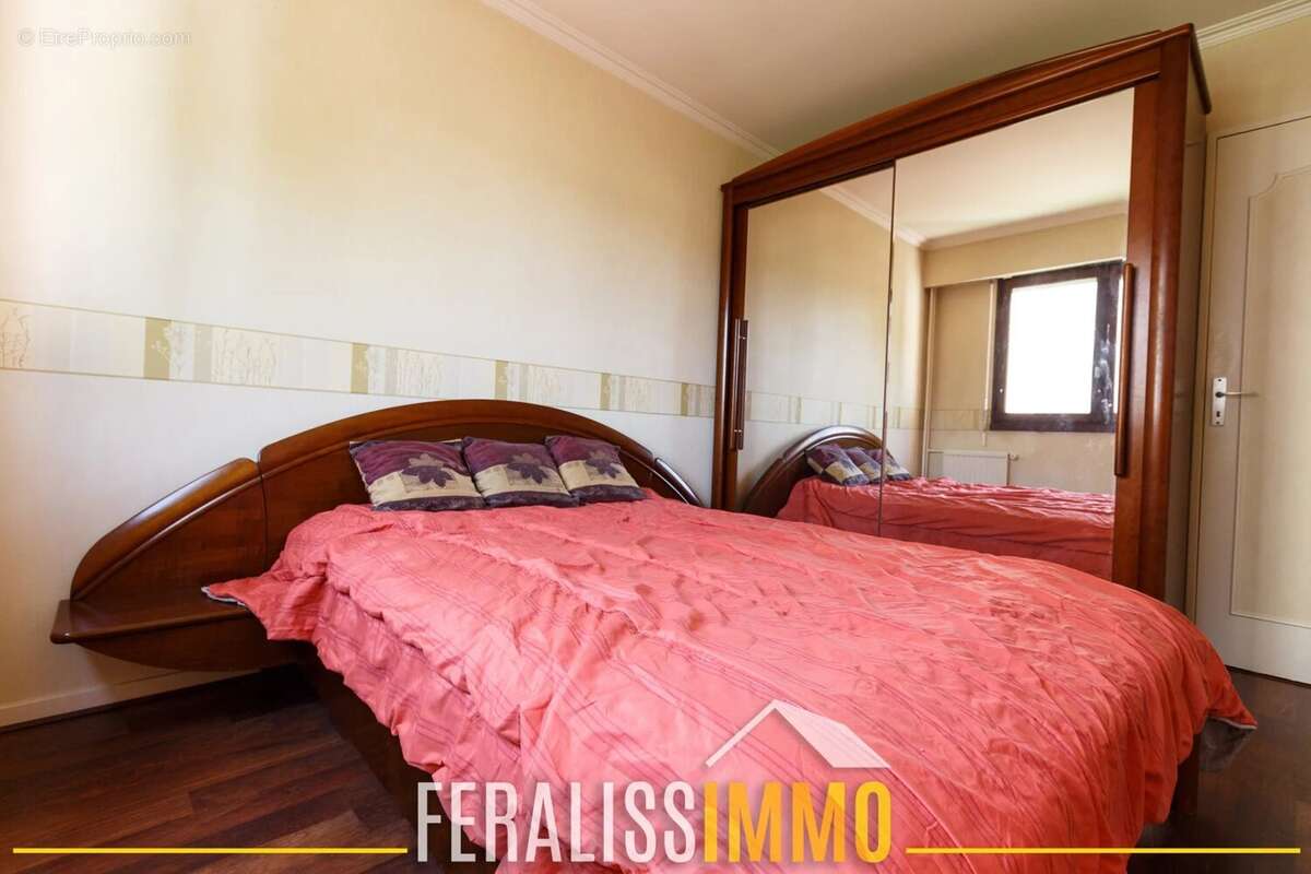 Appartement F2/F3 avec balcon, parking et cave - Emplacemen - photo 10