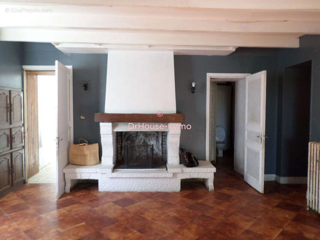 Appartement à HIERSAC