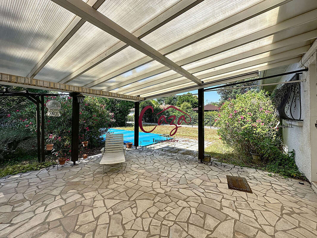 Maison à CAMBLANES-ET-MEYNAC