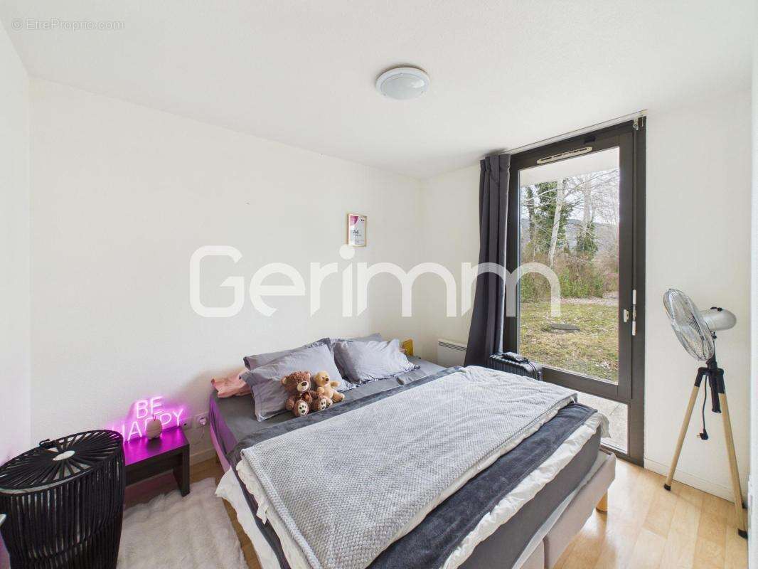 Appartement à MEYLAN