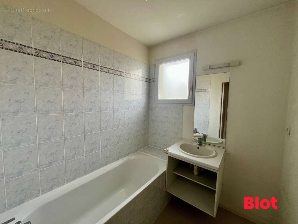 Appartement à NOYAL-CHATILLON-SUR-SEICHE