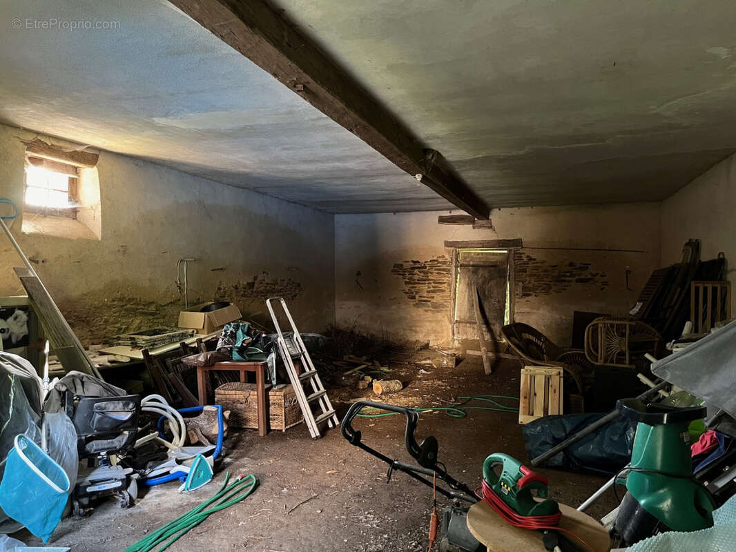 Maison à COUSSAC-BONNEVAL