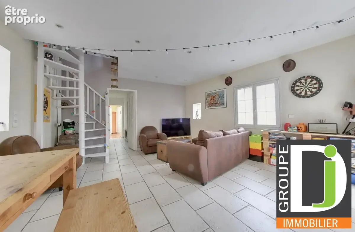 Photo Maison à Valence au prix de N/C