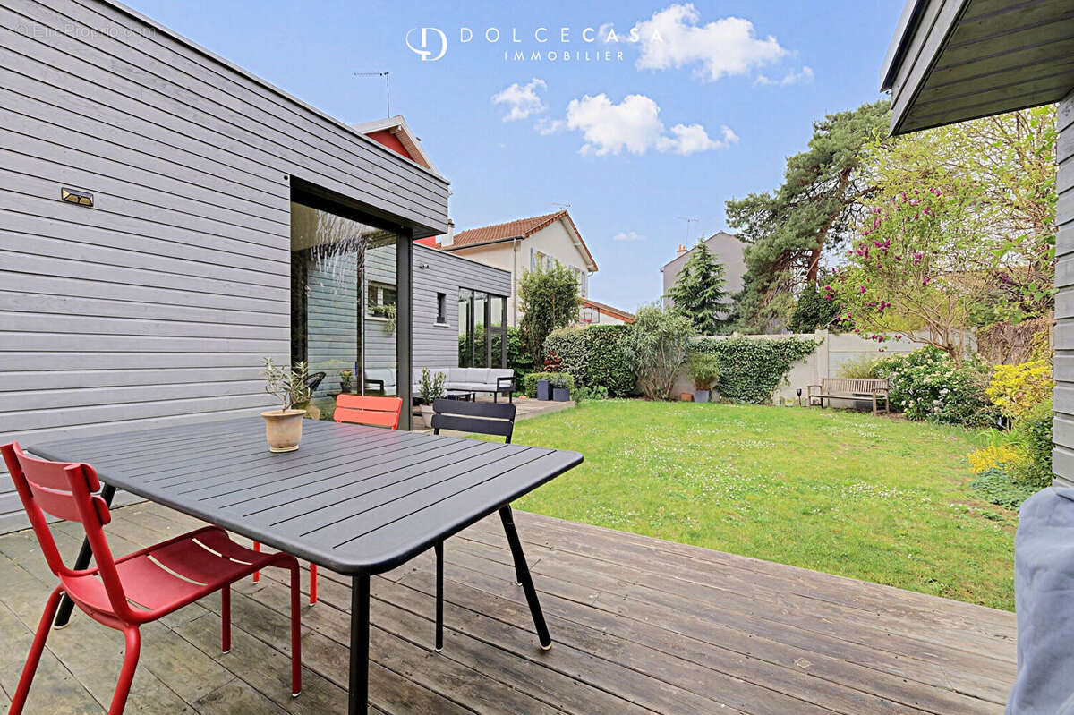 Maison à LE PERREUX-SUR-MARNE