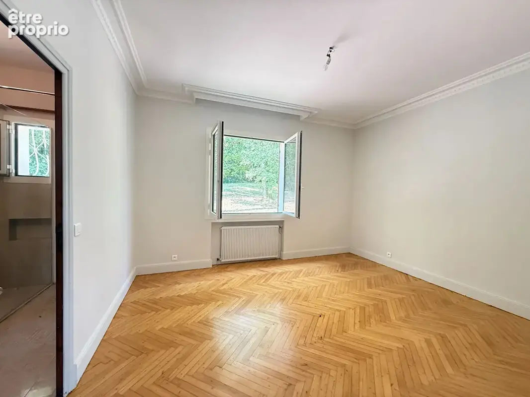 Bourlens ? Maison familiale avec appartement indépendant - photo 8