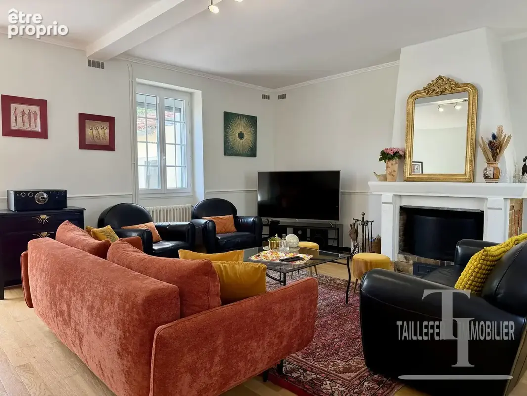 Maison 5 pièces 154 m² à vendre à Bussac (24352) - photo 3