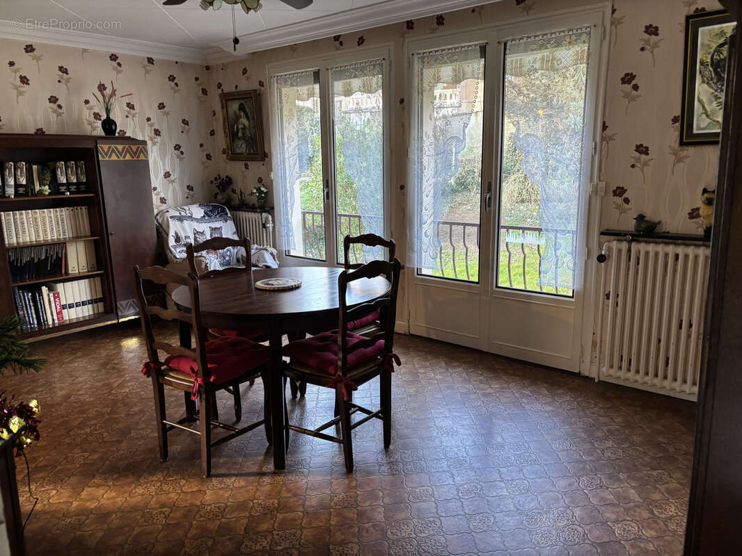 Maison à SAINT-CYR-AU-MONT-D&#039;OR