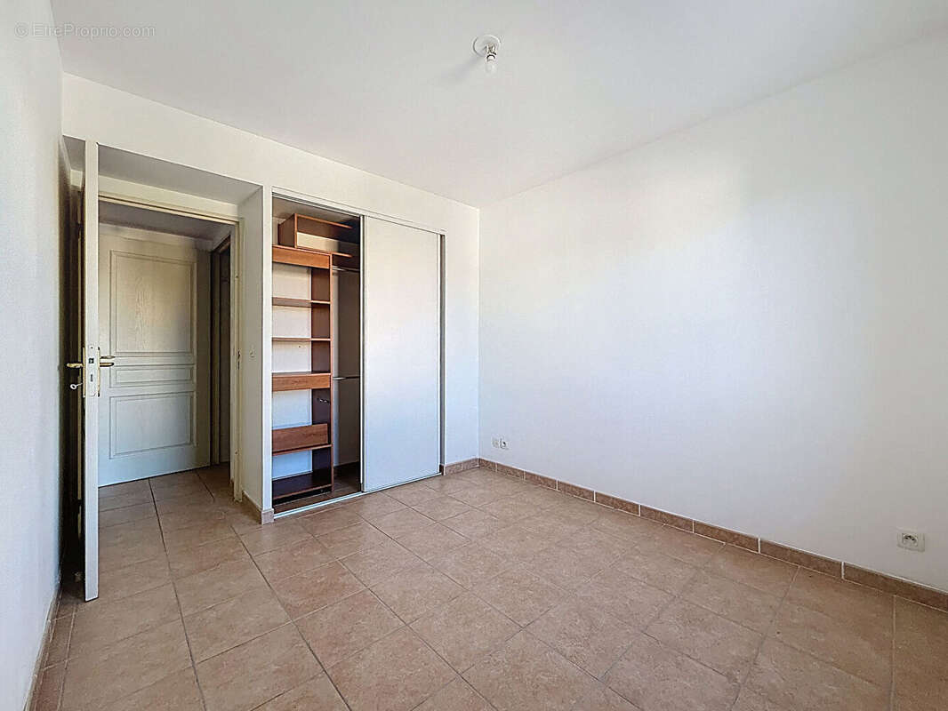 Appartement à MARSEILLE-11E