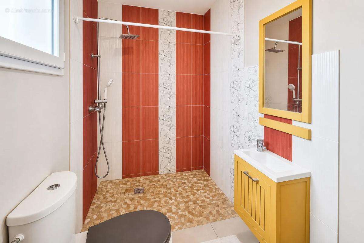 Grande Maison Louée 7 Pièces à Villelongue - photo 16
