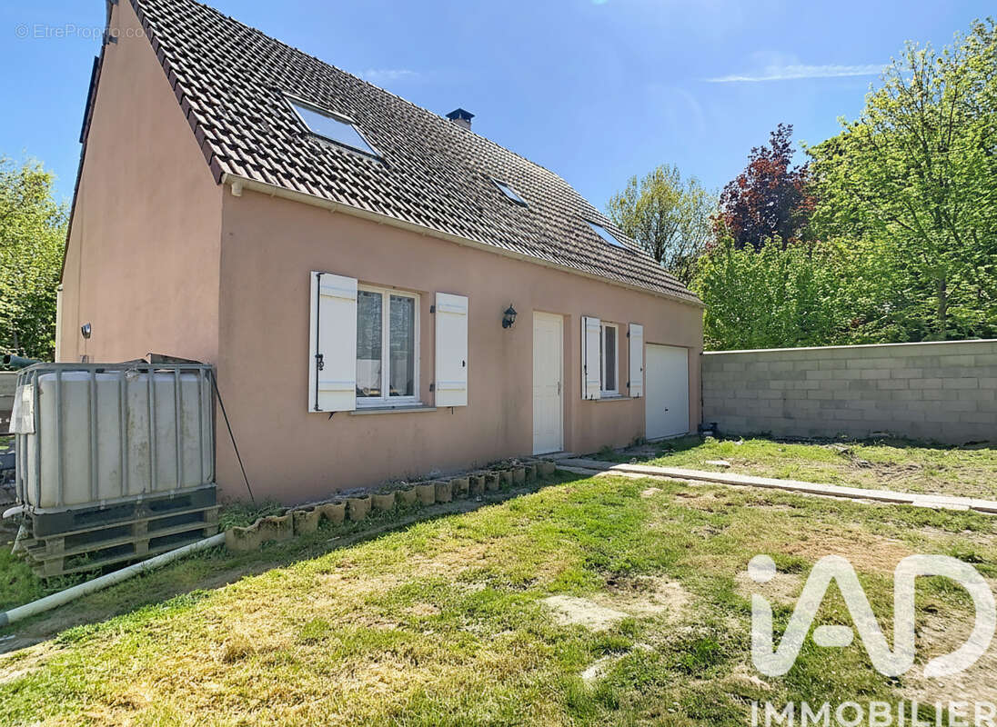 Photo 2 - Maison à FERE-CHAMPENOISE
