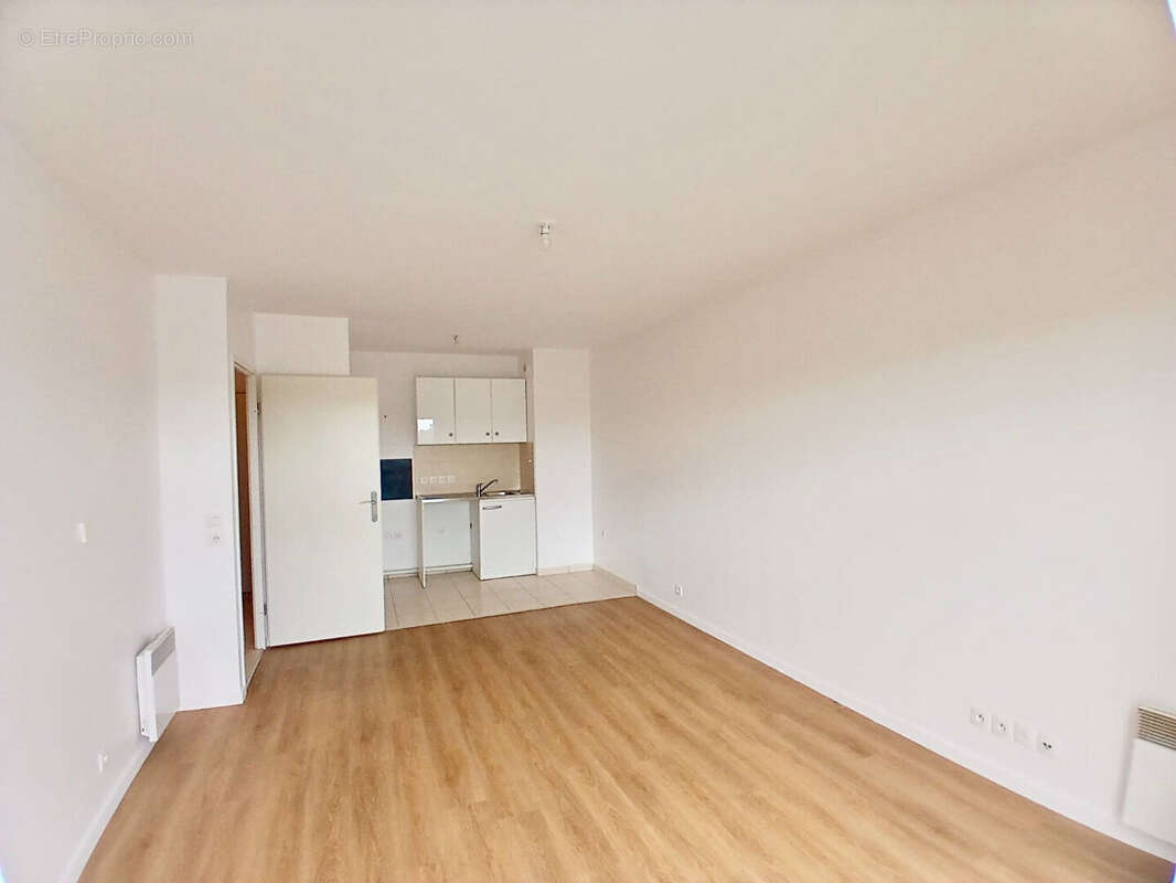 Appartement à BOUSSY-SAINT-ANTOINE
