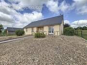 Maison à NEUVILLE-LEZ-BEAULIEU