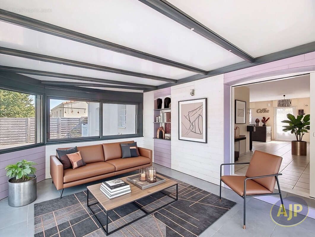 Maison à ROCHESERVIERE