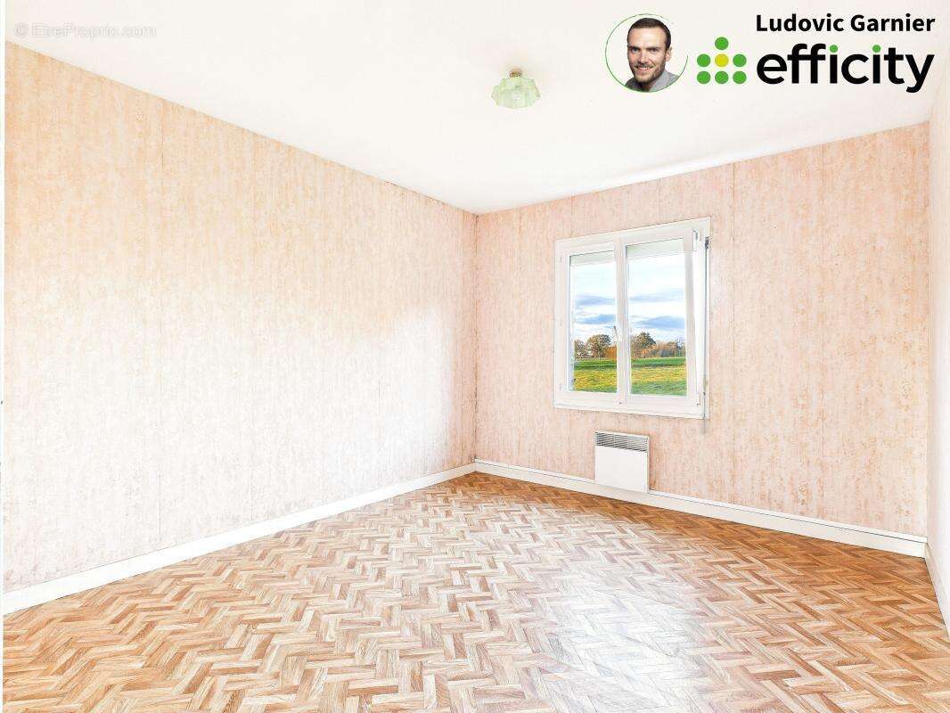 Maison à SAINT-HILAIRE-DU-HARCOUET