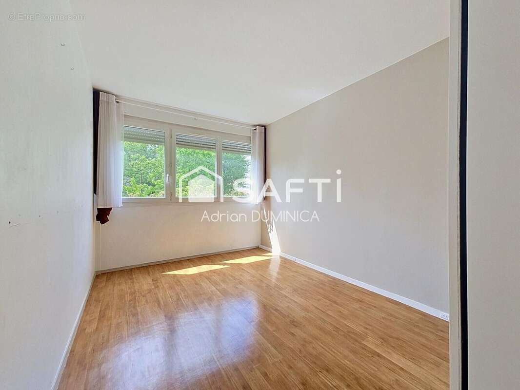Photo 9 - Appartement à VELIZY-VILLACOUBLAY