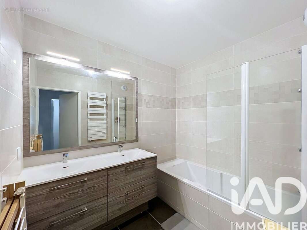 Photo 7 - Appartement à LE PLESSIS-ROBINSON
