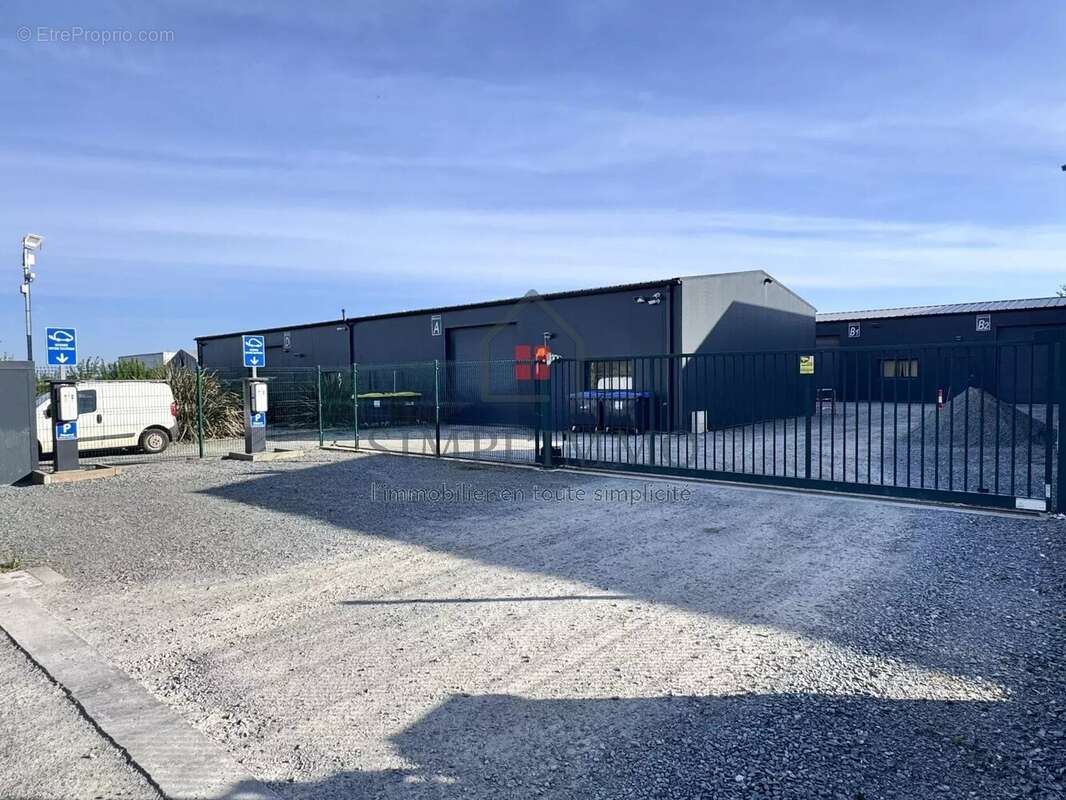 Commerce à SAINT-MEDARD-D'AUNIS